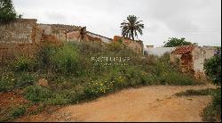 Well located plot with two ruins for sale near Salgados Golf in Algarve near Praia Grande