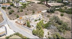 Caramujeira plot with large ruin with Spectacular Sea views for sale near Carvoeiro in Al