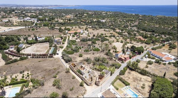 Caramujeira plot with large ruin with Spectacular Sea views for sale near Carvoeiro in Al