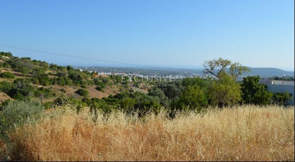 Well priced Plot near Loul&eacute; with ruin and seaviews for sale in Central Algarve