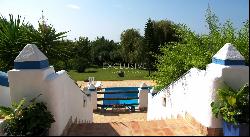 Traditional quinta style mansion for sale with 3 ha. of land for sale in Almancil Central