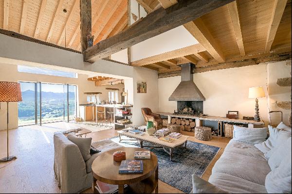 Traditional basque house renovated, with swimming pool and mountain view