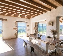 Traditional basque house renovated, with swimming pool and mountain view