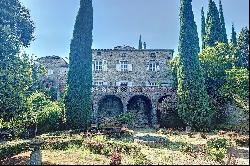 Montellimar Aubenas - Listed castle overlooking the French Tuscany