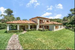 Exclusive Mougins Mouans Sartoux Villa: 5,000 sq m Estate, Pool, Tennis Court