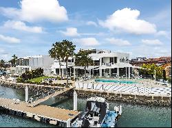 Raby Bay Luxury