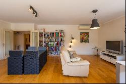 Flat, 3 bedrooms, for Sale