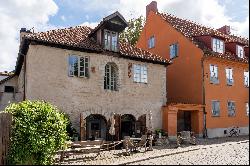 Historic Clematis House: Exclusive 13th Century Estate in Visby