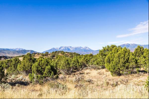 Prime Red Ledges Corner Lot with Mountain Views! Close to Equestrian Facilities