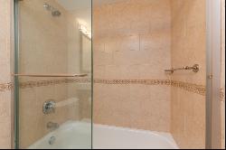 545 SE 12th St, #305, Dania Beach, FL