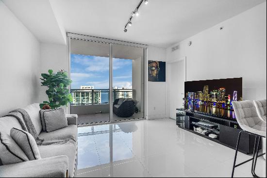 1080 Brickell Ave, #3904, Miami, FL