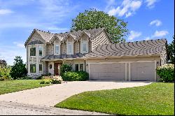 Immaculate Home in Ridgefield Subdivision