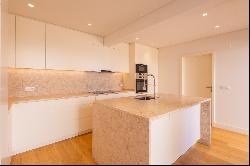 Flat, 5 bedrooms, for Sale