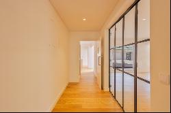 Flat, 5 bedrooms, for Sale