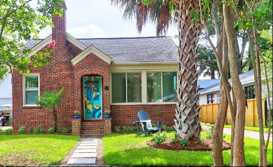 932 Ashley, Charleston, SC, 29403, USA