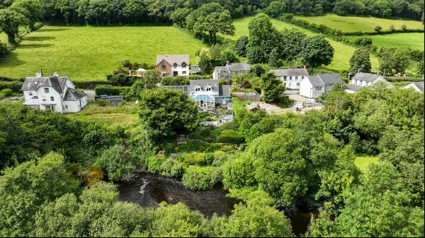 Glas y Dorlan, Llanfair rd, Lampeter