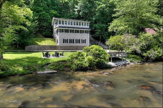 Serene Riverside Living Nestled Along the Coosawattee River