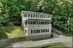 Serene Riverside Living Nestled Along the Coosawattee River