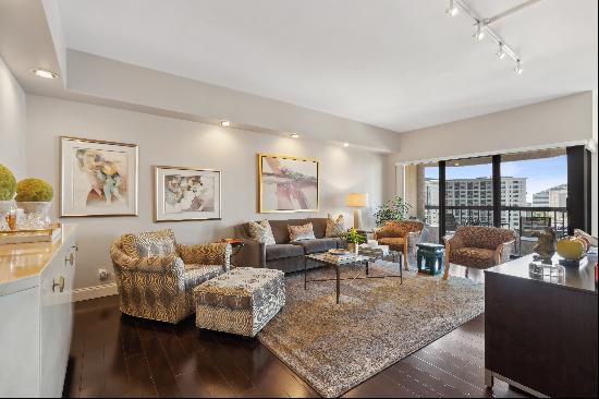 Updated condo on the tenth floor in the heart of Uptown Dallas