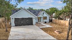 4 Country Place Drive, Wimberley, TX 78676