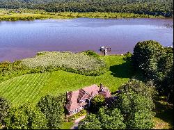 Traditional European Estate on the Connecticut River