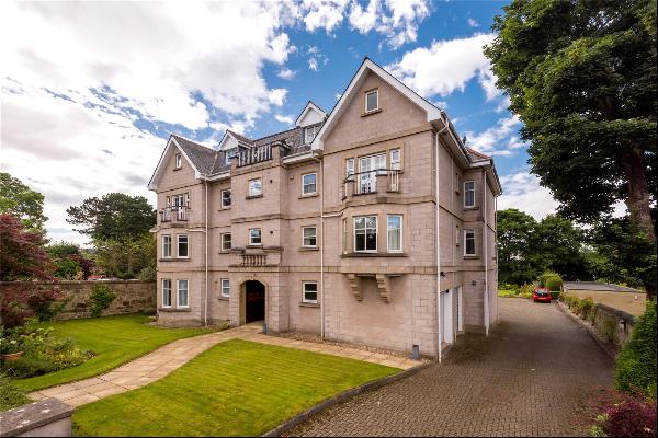 Tipperlinn Road, Morningside, Edinburgh, EH10 5ET