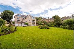 Tipperlinn Road, Morningside, Edinburgh, EH10 5ET