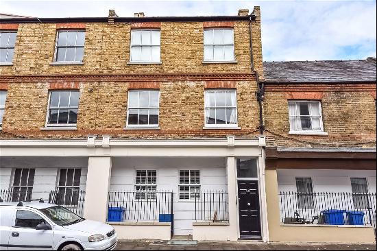 Kings Road, Windsor, Berkshire, SL4 2AD