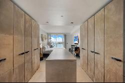 10 Venetian Way, #1103, Miami Beach, FL