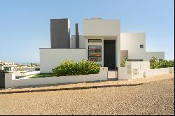 Detached house, 4 bedrooms, for Sale