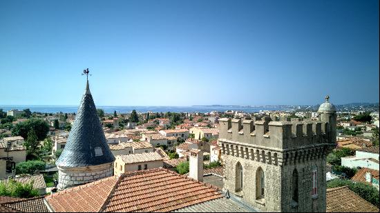 Chateau des Breguieres: exceptional charm and sea views