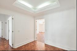 Flat, 4 bedrooms, for Sale