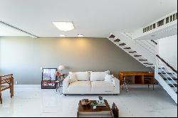 Renovated duplex penthouse in Barra da Tijuca