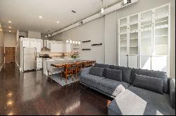 Modern Loft Condo in Downtown Milwaukee