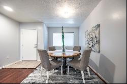 Delightful Condo in Holladay