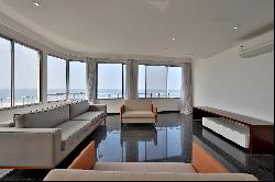 Apartment in front of Copacabana Beach with stunning view