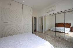 Apartment in front of Copacabana Beach with stunning view