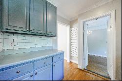 Cozy Single-Family Rental With Easy Access to Buckhead and Midtown!