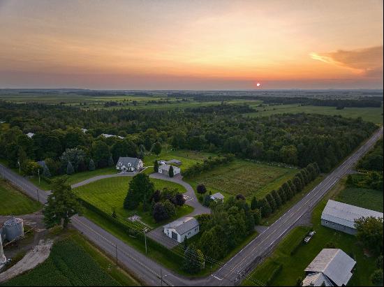 Mirabel Farm