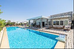 Grand Luxurious Beachfront Villa at Almaza Bay