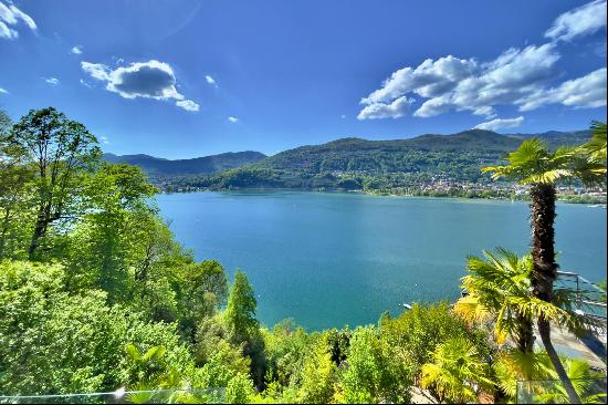 Outstanding 6-bedroom villa in Montagnola, Ticino.