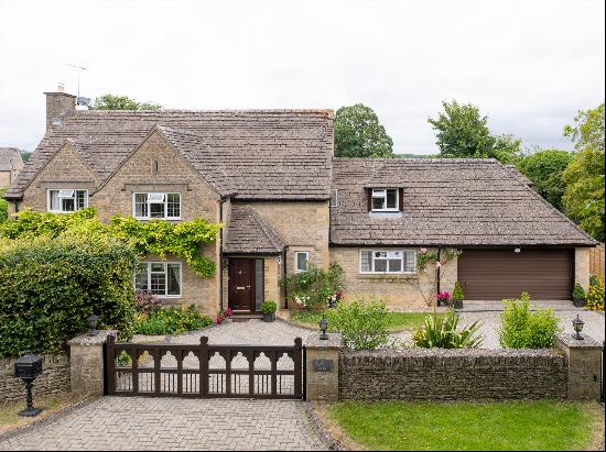 A striking and beautifully presented edge of a village house with spacious accommodation, 