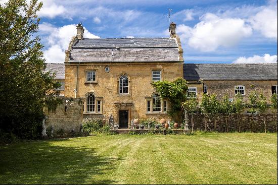 Important Grade II* Listed Georgian Townhouse.