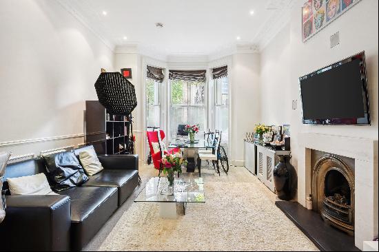 Large two bedroom apartment to rent in South Kensington, SW7