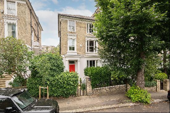 A six bedroom house for sale in Thurlow Road NW3