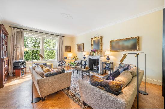 A 2 bedroom flat for sale on Belsize Park Gardens, NW3.