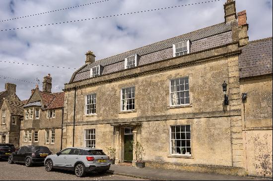 A substantial Grade II listed Georgian family home in popular Marshfield: A masterpiece of