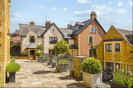 An immaculate ground-floor apartment with a private garden