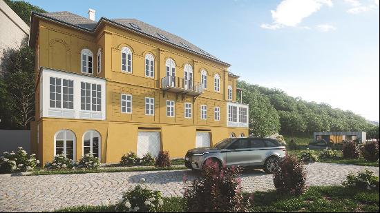 Prestigious &#34;Villa Fröhlich&#34; with planning permission for extensive modernization 