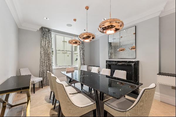 A six bedroom family home to rent in SW7